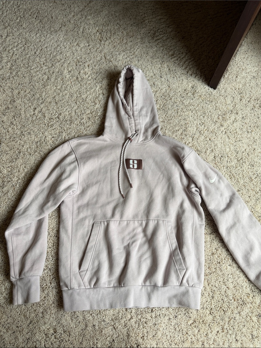 Nike Sabrina Women’s Basketball Hoodie in Light Pink with Small Chest Logo